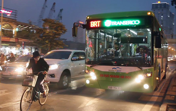 Tháng 1, xe buýt BRT vận chuyển 375.663 hành khách - Ảnh 1