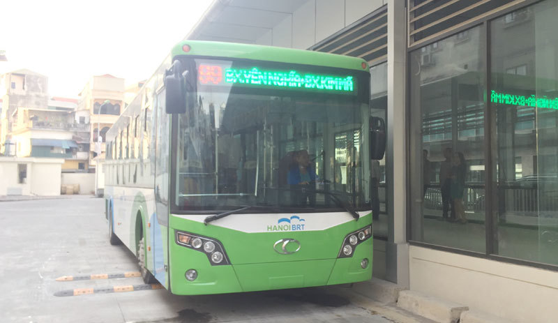 Buýt nhanh BRT đầu tiên của Hà Nội vận hành thế nào? - Ảnh 1