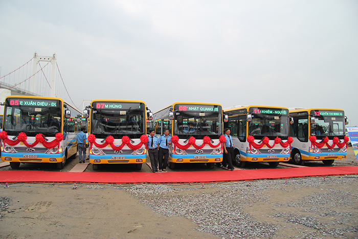 Đà Nẵng chính thức khai trương 5 tuyến xe buýt đầu tiên có trợ giá - Ảnh 1