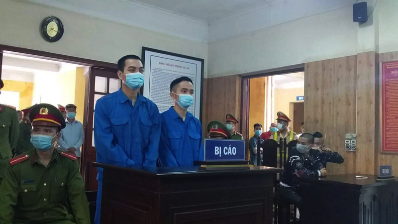 Hải Dương: Tuyên án tù giam 2 đối tượng bắn vào xe "thánh chửi" Dương Minh Tuyền - Ảnh 1