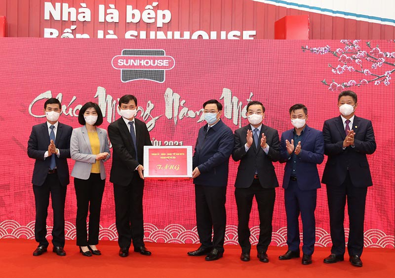 Bí thư Thành ủy Vương Đình Huệ:  Sunhouse phải phấn đấu trở thành thương hiệu hàng đầu về sản xuất đồ gia dụng - Ảnh 2