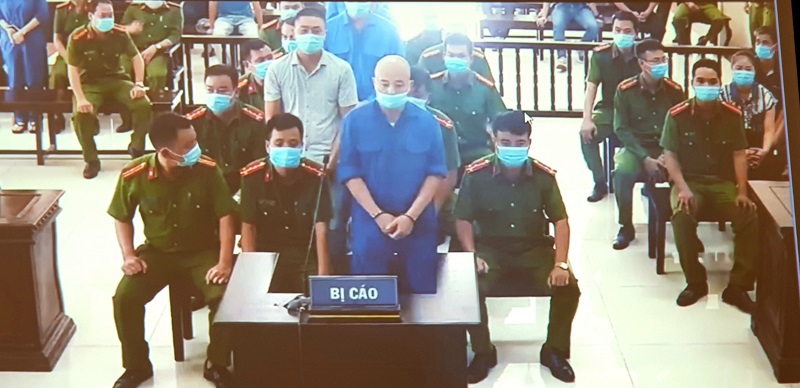 Xét xử vợ chồng Nguyễn Xuân Đường vụ đánh trọng thương phụ xe khách ở Thái Bình - Ảnh 1