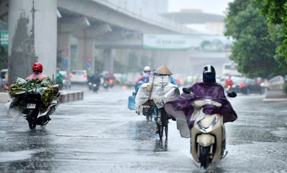 Thời tiết hôm nay 21/7: Hà Nội và các tỉnh miền Bắc mưa dông, miền Trung tiếp tục nắng nóng - Ảnh 1