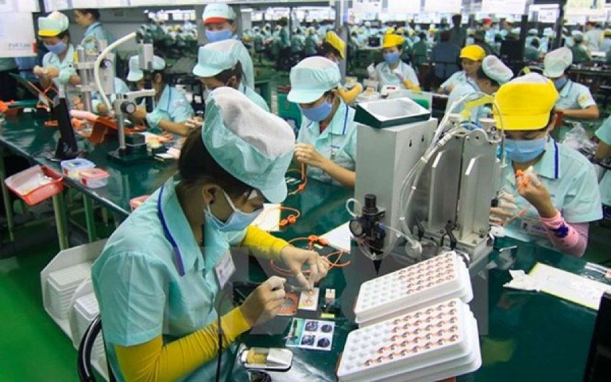 Vốn FDI tại Việt Nam giảm thấp hơn nhiều so với thế giới và khu vực - Ảnh 1