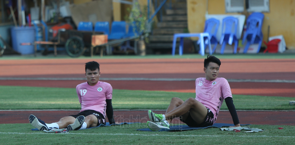 [Ảnh] Hà Nội FC lập "bệnh viện dã chiến" ngay tại Hàng Đẫy - Ảnh 6