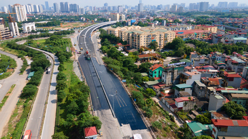 Cận cảnh đường Vành đai 3 trên cao nối cầu Thăng Long - Mai Dịch đã hoàn thành 90% - Ảnh 10