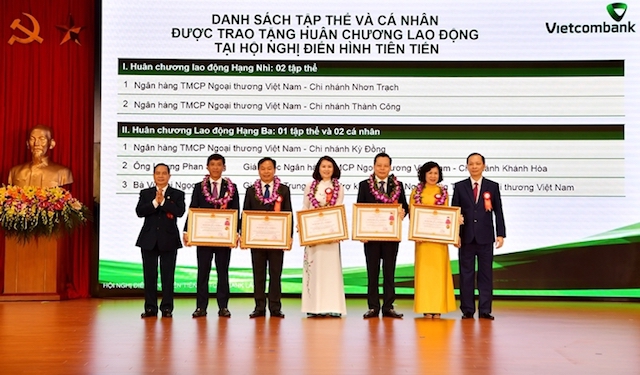 Hội nghị điển hình tiên tiến Ngân hàng TMCP Ngoại thương Việt Nam lần thứ 5 - Ảnh 1