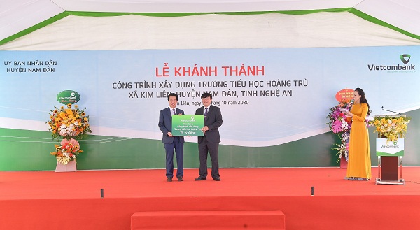 Vietcombank xây dựng trường cho học sinh trên quê hương Chủ tịch Hồ Chí Minh - Ảnh 2