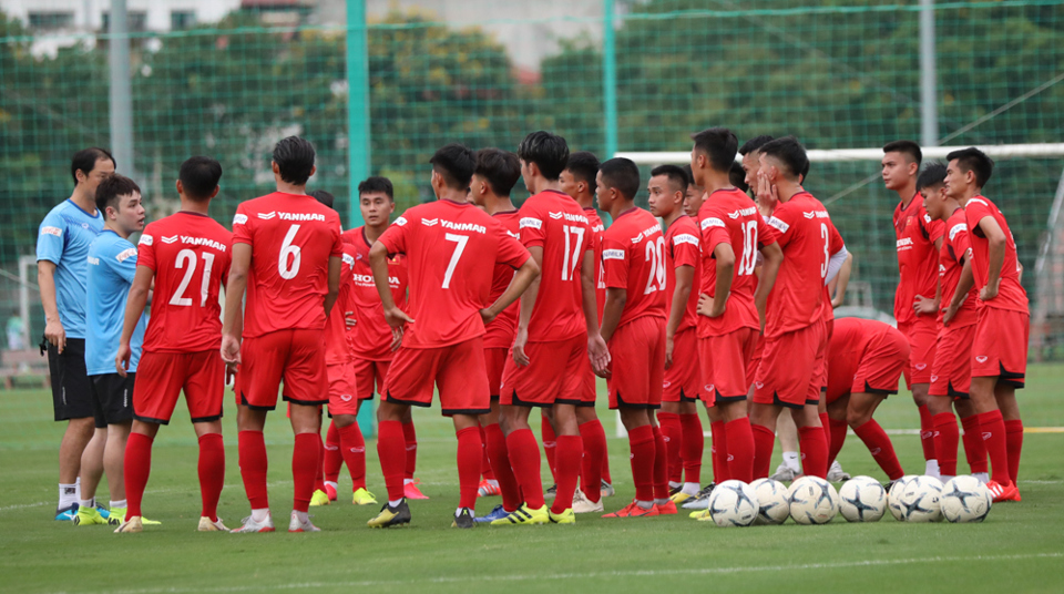 [Ảnh] U22 Việt Nam có buổi tập đầu tiên hướng đến SEA Games 31 - Ảnh 1