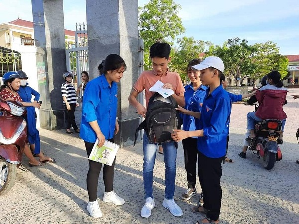Hà Tĩnh: Gần 16.500 thí sinh bước vào kỳ thi tuyển sinh lớp 10 - Ảnh 1