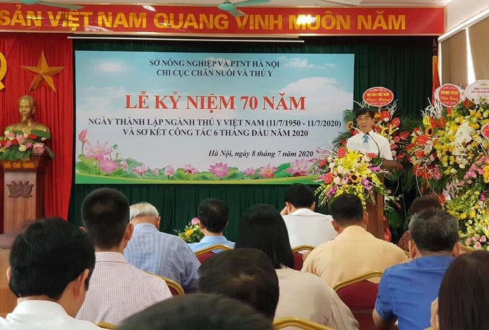 Cần thực hiện nghiêm túc nghị quyết cấm chăn nuôi trong khu vực nội thành - Ảnh 1