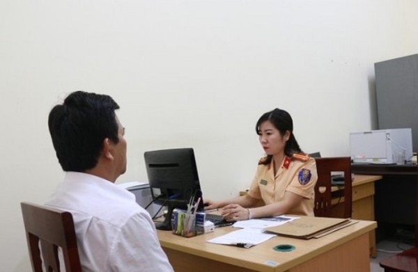 Nghệ An: Cảnh sát giao thông gửi gần 2.000 thông báo phạt nguội - Ảnh 1