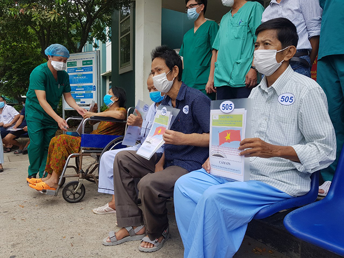 Thêm 23 bệnh nhân Covid-19 ở Đà Nẵng được điều trị khỏi - Ảnh 2