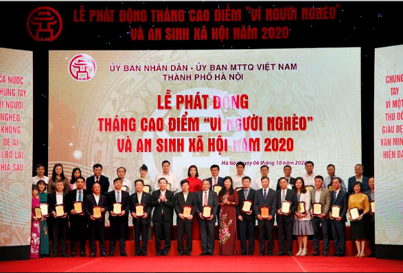 Tập đoàn BRG và Công ty Liên doanh Thành phố Thông minh Bắc Hà Nội đóng góp 1 tỷ đồng hưởng ứng cuộc vận động vì người nghèo - Ảnh 2