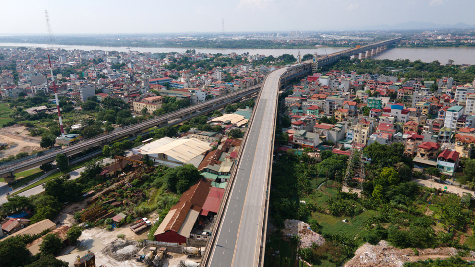 Toàn cảnh đại công trường sửa chữa mặt cầu Thăng Long - Ảnh 17