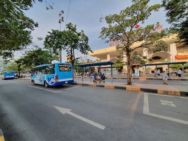 Hà Nội: Bến xe vắng khách, đường vành đai thông thoáng trong ngày 2/9 - Ảnh 8