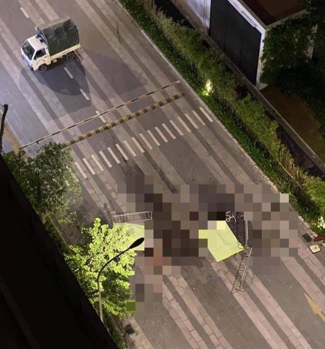 Thông tin mới nhất vụ đôi nam nữ nghi nhảy lầu từ chung cư cao cấp ở phường Ngọc Khánh - Ảnh 1