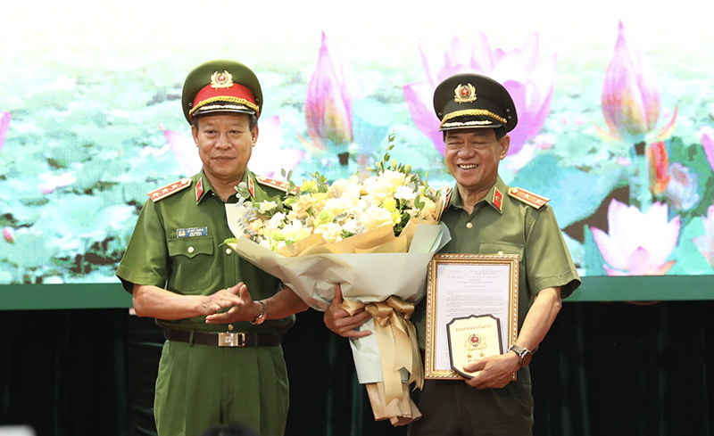 Thiếu tướng Nguyễn Hải Trung làm giám đốc Công an thành phố Hà Nội - Ảnh 4
