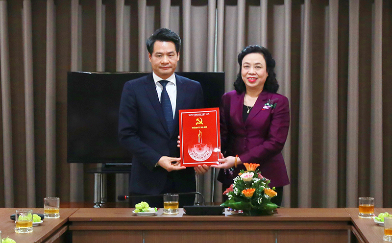 Ông Nguyễn Quang Đức được điều động, bổ nhiệm làm Trưởng Ban Nội chính Thành ủy Hà Nội - Ảnh 2