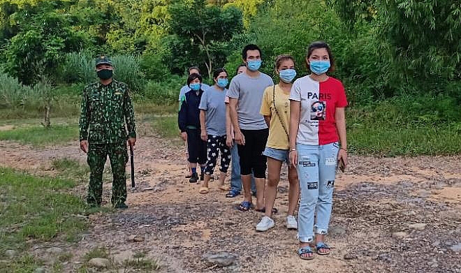 Quảng Ninh: Bắt giữ 8 người nhập cảnh trái phép vào Việt Nam - Ảnh 1
