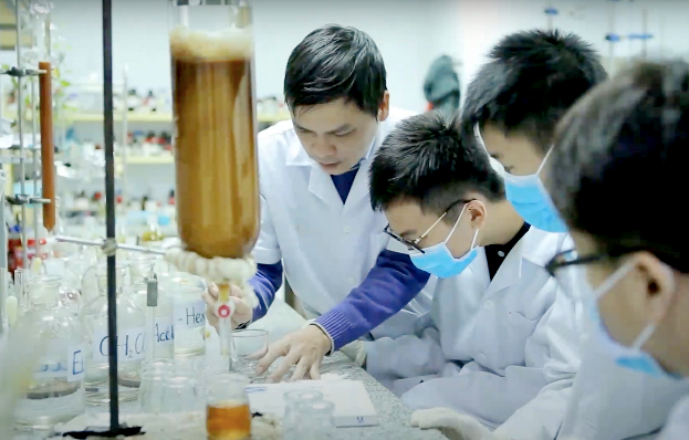 Học sinh Việt giành cú đúp huy chương Vàng tại 2 cuộc thi Khoa học quốc tế - Ảnh 1