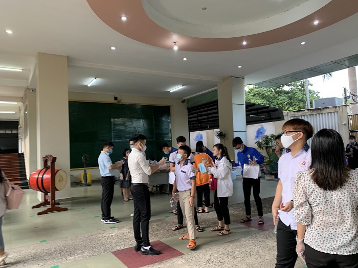 TP Hồ Chí Minh: Hơn 74.000 thí sinh bước vào kỳ thi THPT năm 2020 - Ảnh 2