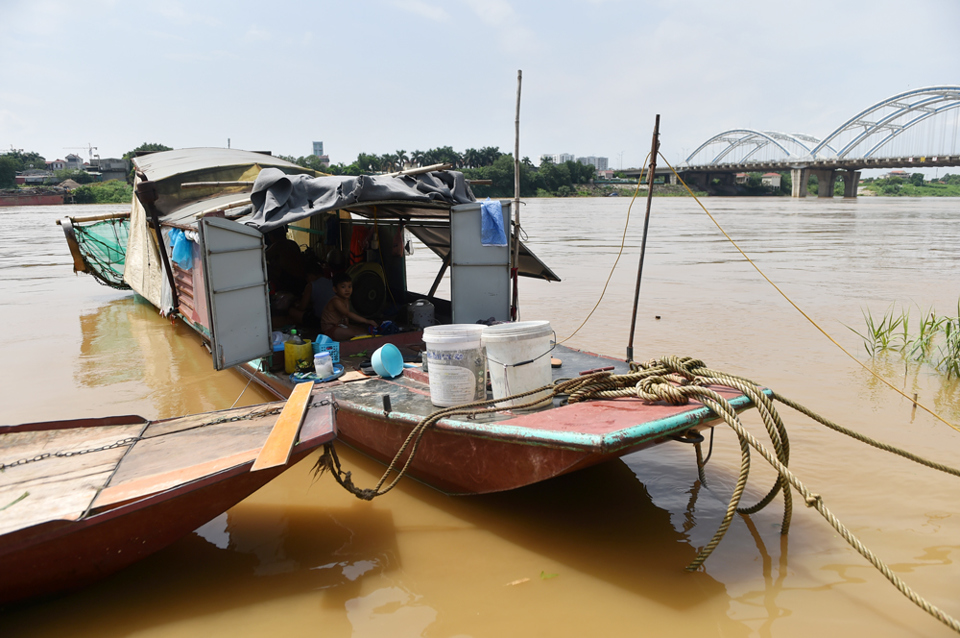 Hà Nội: Nước sông Hồng dâng cao, người dân gặp khó - Ảnh 2