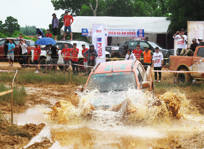 Những hình ảnh ấn tượng tại Giải đua xe ô tô địa hình Việt Nam 2020 - Ảnh 2