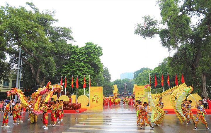 [Ảnh] Rộn ràng liên hoan múa Rồng tại không gian hồ Hoàn Kiếm - Ảnh 8