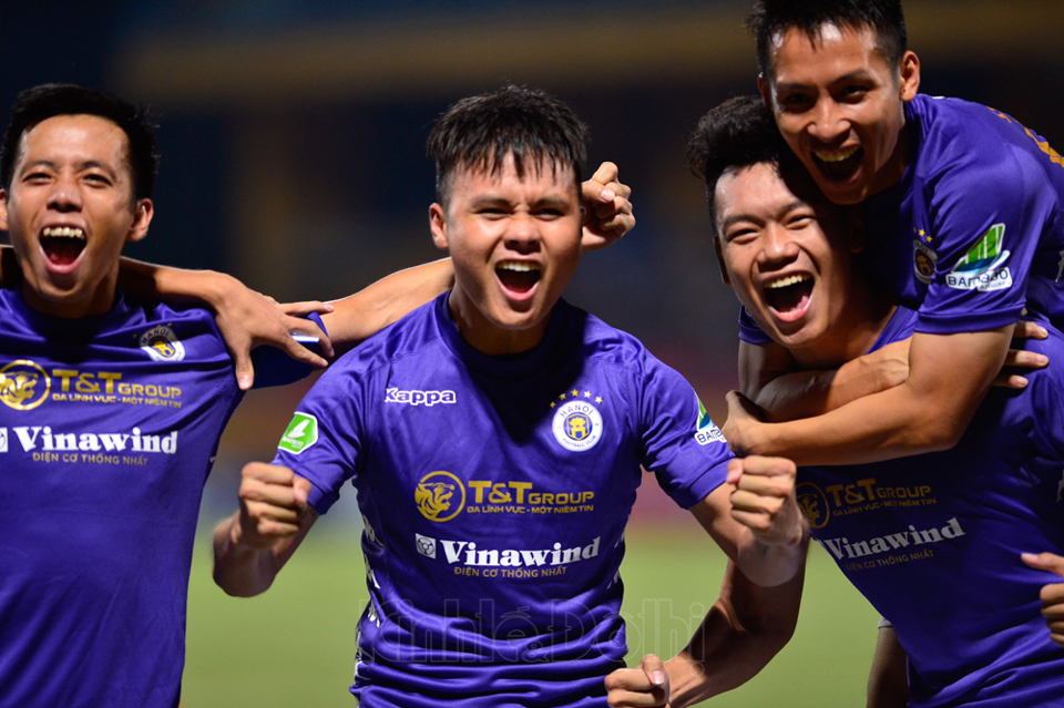 [Ảnh] 2 tân binh triệu đô mờ nhạt, TP Hồ Chí Minh thua 1-5 trước Hà Nội FC - Ảnh 9