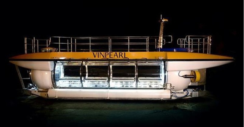 Thí điểm dịch vụ tàu lặn của Công ty Vinpearl tại vịnh Nha Trang - Ảnh 1