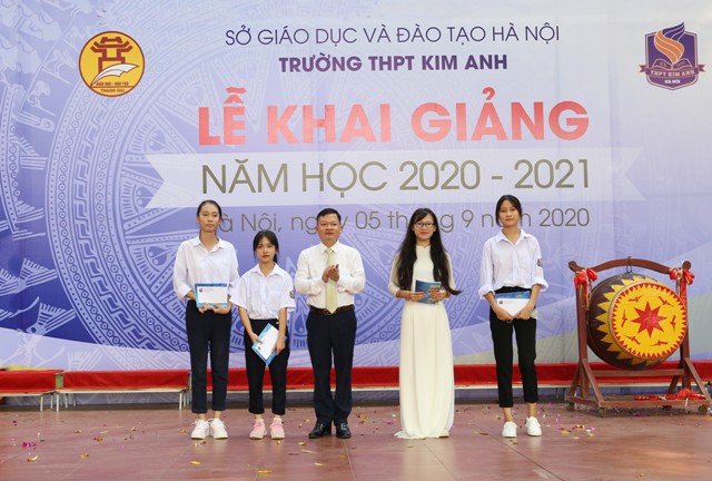 Hà Nội: Hơn 2,1 triệu học sinh bước vào năm học mới 2020-2021 - Ảnh 37