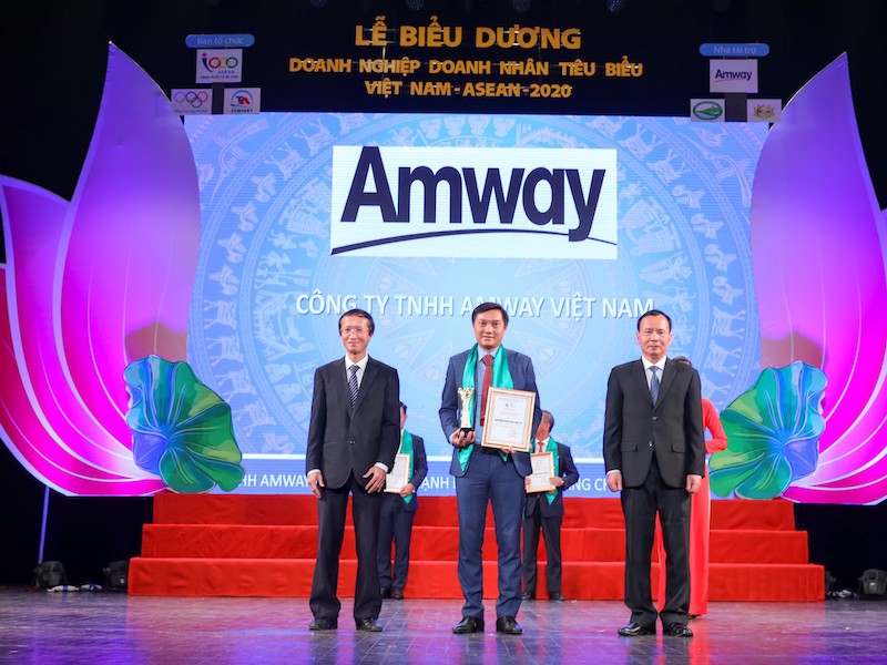 Amway Việt Nam nhận giải thưởng Doanh nghiệp tiêu biểu Việt Nam - ASEAN 2020 - Ảnh 1