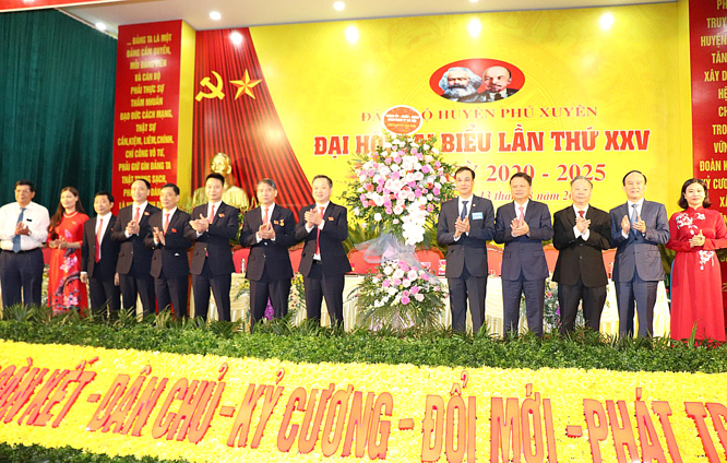 Đại hội đại biểu Đảng bộ huyện Phú Xuyên lần thứ XXV: Phát huy lợi thế, hướng tới trở thành đô thị vệ tinh phía Nam của TP - Ảnh 1