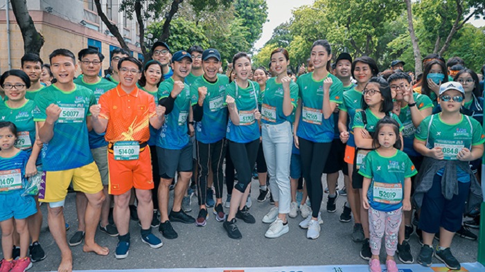 Dàn Hoa hậu nổi bật trên cung đường chạy giải VPBank Hanoi Marathon ASEAN 2020 - Ảnh 7