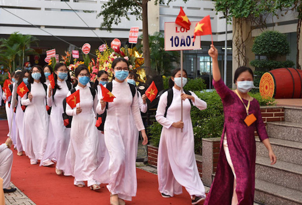 TP Hồ Chí Minh: Hơn 1,7 triệu học sinh từng bừng khai giảng năm học mới - Ảnh 4