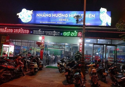 Chủ quán đe dọa, bắt cô gái quỳ ở Bắc Ninh: Cần thiết xử lý hình sự - Ảnh 1