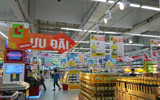 Các thương hiệu và siêu thị khuyến mãi giảm giá sâu hàng loạt mặt hàng - Ảnh 3