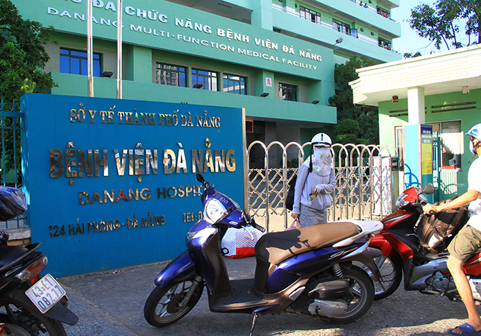 [Ảnh] Bệnh viện Đà Nẵng chính thức phong tỏa, cách ly hơn 6.000 người - Ảnh 1