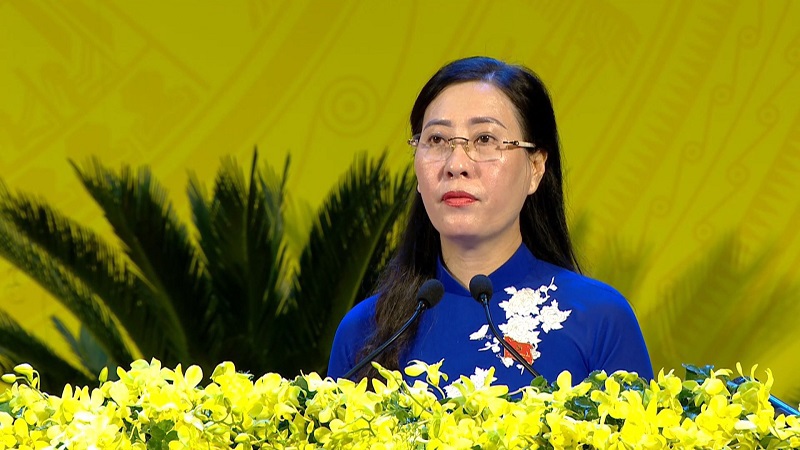 Bà Bùi Thị Quỳnh Vân tái cử Bí thư Tỉnh ủy Quảng Ngãi nhiệm kỳ 2020 - 2025 - Ảnh 2