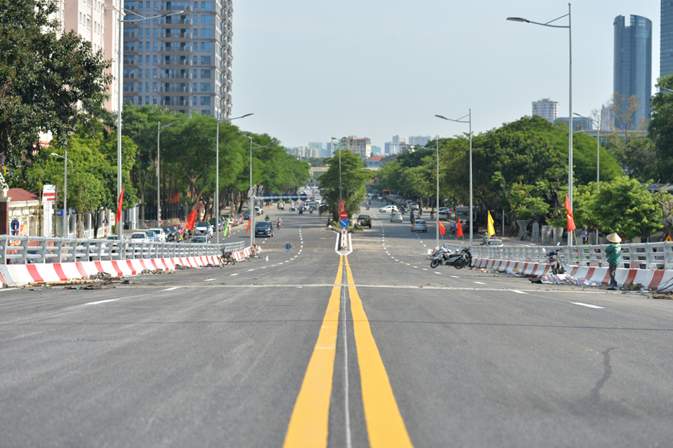Toàn cảnh cầu vượt 560 tỷ đồng ở Hà Nội trước ngày thông xe - Ảnh 8