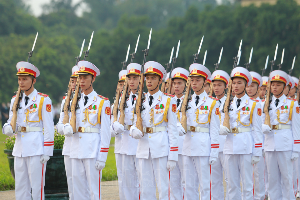[Ảnh] Sáng 2/9/2020, xúc động lễ chào cờ trước Lăng Chủ tịch Hồ Chí Minh - Ảnh 8