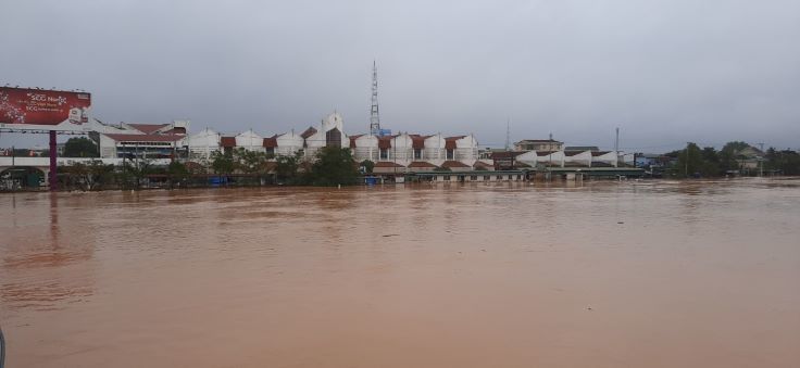 Quảng Trị: Hàng chục nghìn ngôi nhà bị nhấn chìm trong nước - Ảnh 3