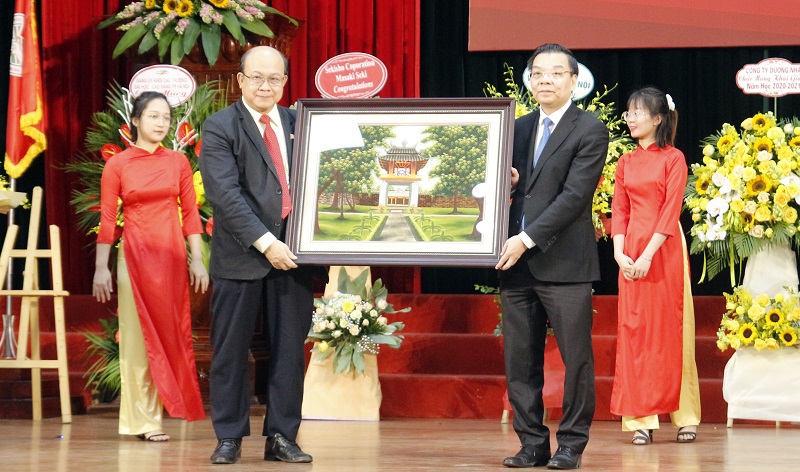 Chủ tịch UBND TP Hà Nội Chu Ngọc Anh nhắn nhủ tới tân sinh viên Trường Đại học Bách khoa Hà Nội - Ảnh 3