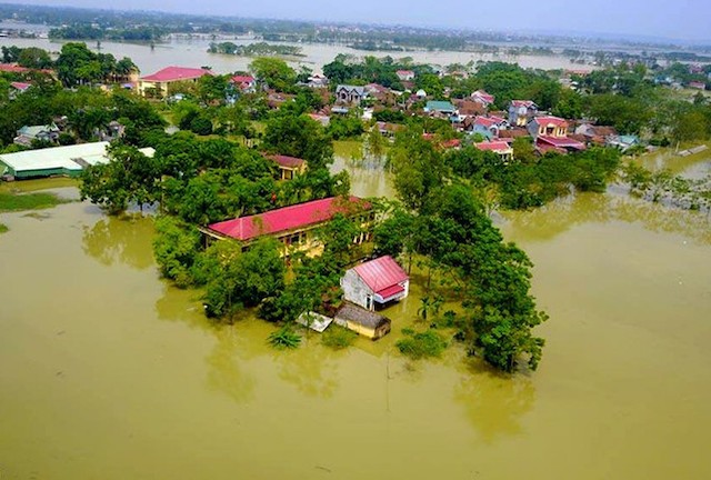 Mưa lớn kéo dài, Hà Nội đứng trước nguy cơ ngập lụt cao - Ảnh 1