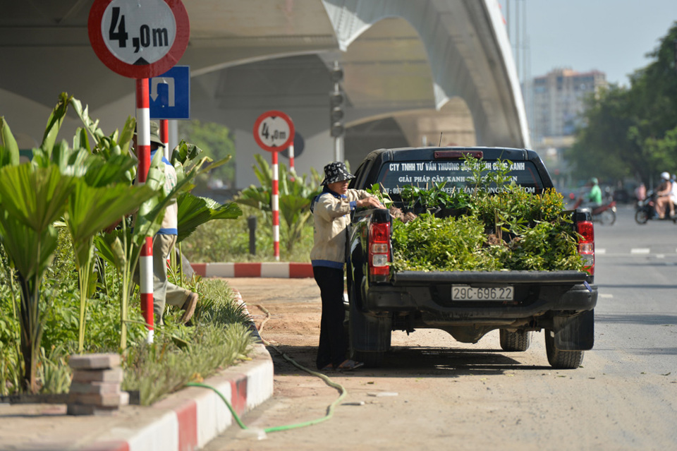 Toàn cảnh cầu vượt 560 tỷ đồng ở Hà Nội trước ngày thông xe - Ảnh 14