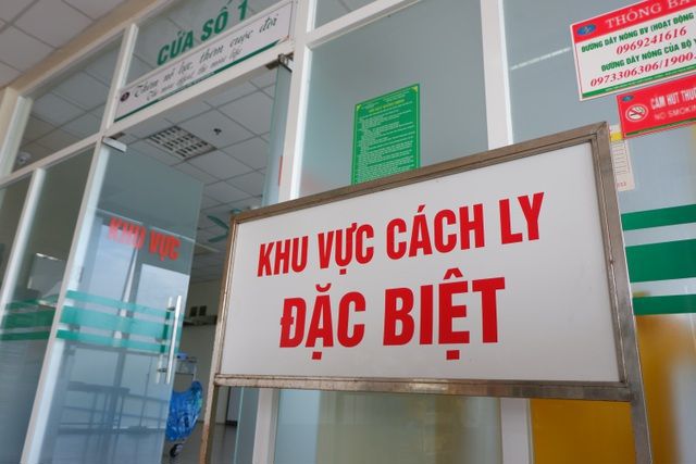 Việt Nam - “trường hợp ngoại lệ” khi chặn đứng Covid-19 vẫn tăng trưởng kinh tế - Ảnh 1