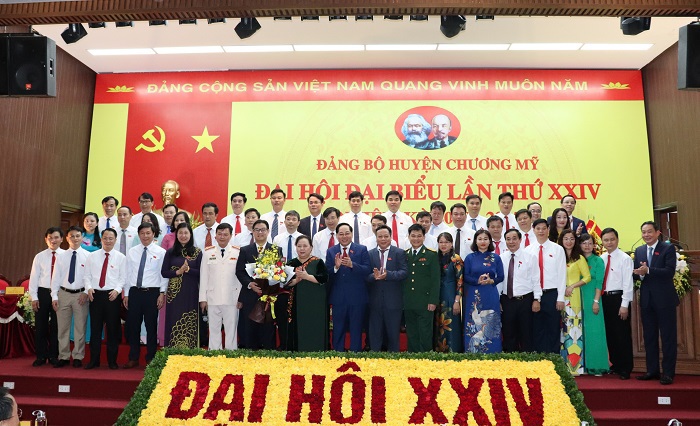 Đồng chí Nguyễn Văn Thắng tái đắc cử Bí thư Huyện ủy Chương Mỹ - Ảnh 1