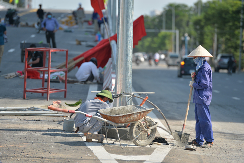 Toàn cảnh cầu vượt 560 tỷ đồng ở Hà Nội trước ngày thông xe - Ảnh 5