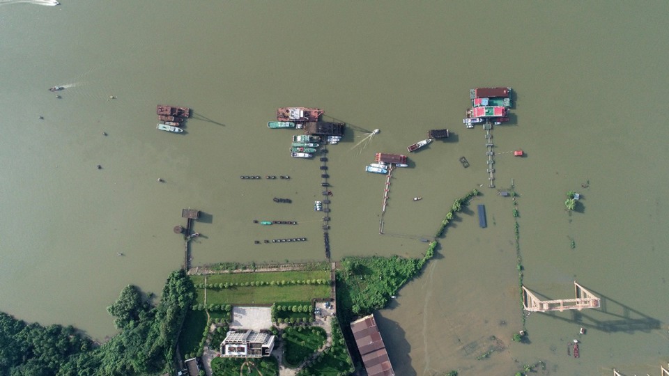 Trung Quốc: 433 con sông vượt mức báo động lũ - Ảnh 1